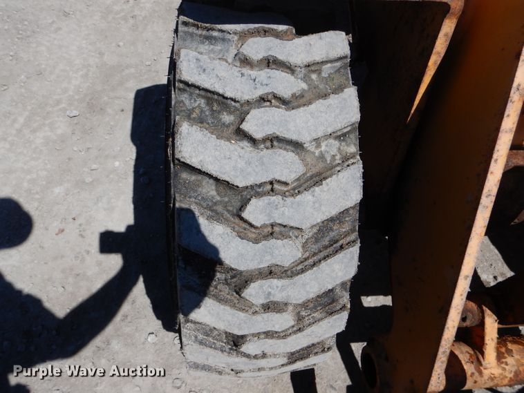 image for item DF3114 Swinger 2000AG  wheel loader