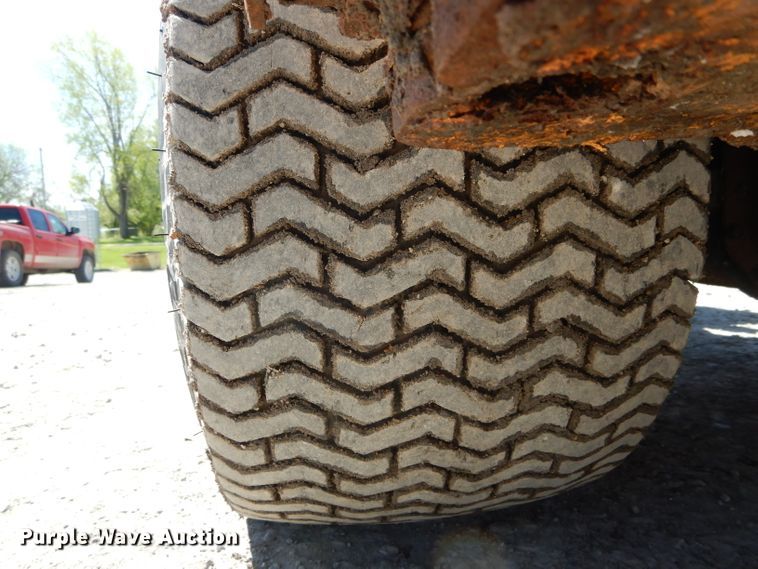 image for item DF3115 Swinger 2000AG  wheel loader