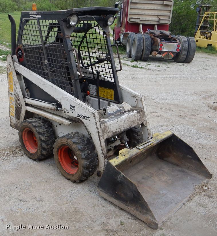 image for item DF3119 Bobcat 440B  skid steer loader