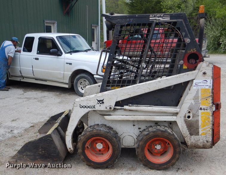 image for item DF3119 Bobcat 440B  skid steer loader