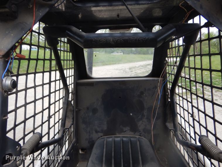 image for item DF3119 Bobcat 440B  skid steer loader