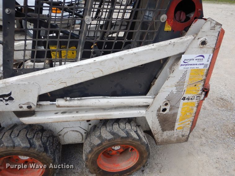 image for item DF3119 Bobcat 440B  skid steer loader