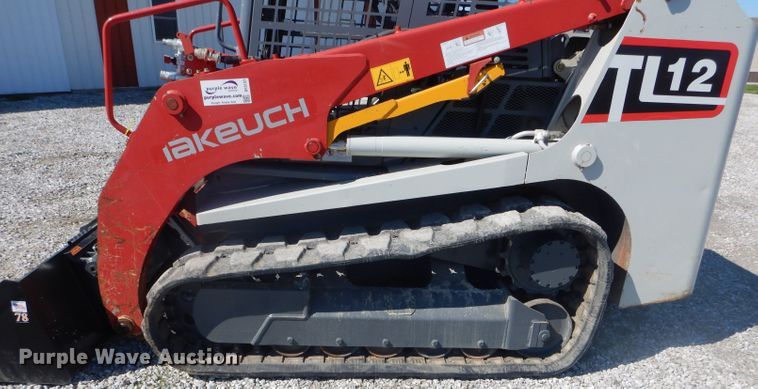 image for item DF3137 2014 Takeuchi TL12  tracked skid steer loader