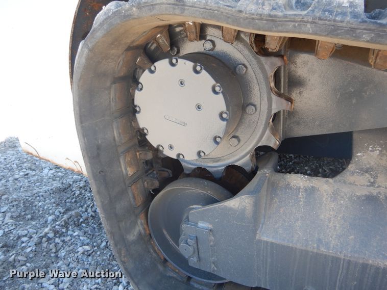 image for item DF3137 2014 Takeuchi TL12  tracked skid steer loader