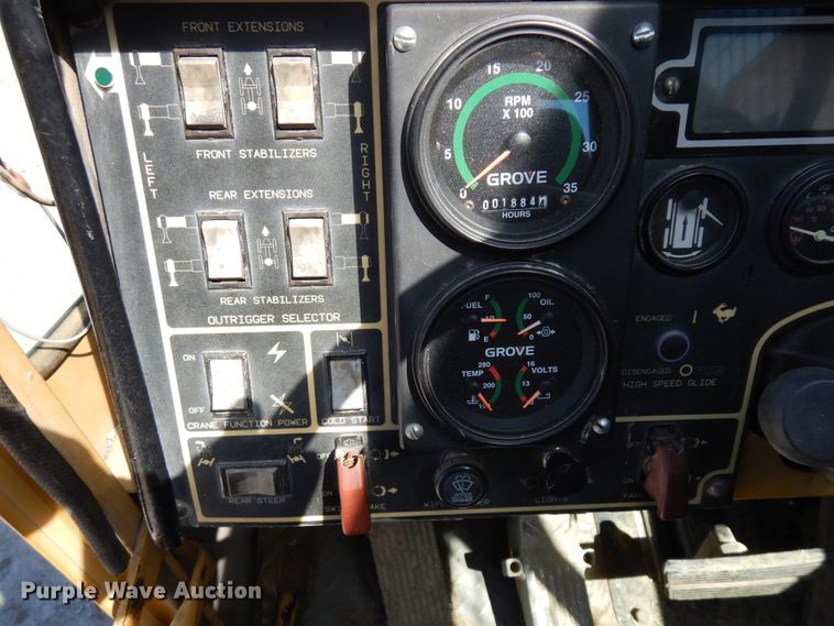 image for item DF5337 1998 Grove RT600C crane