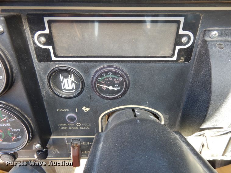 image for item DF5337 1998 Grove RT600C crane