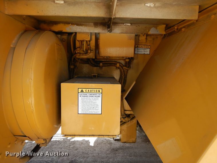 image for item DF5337 1998 Grove RT600C crane