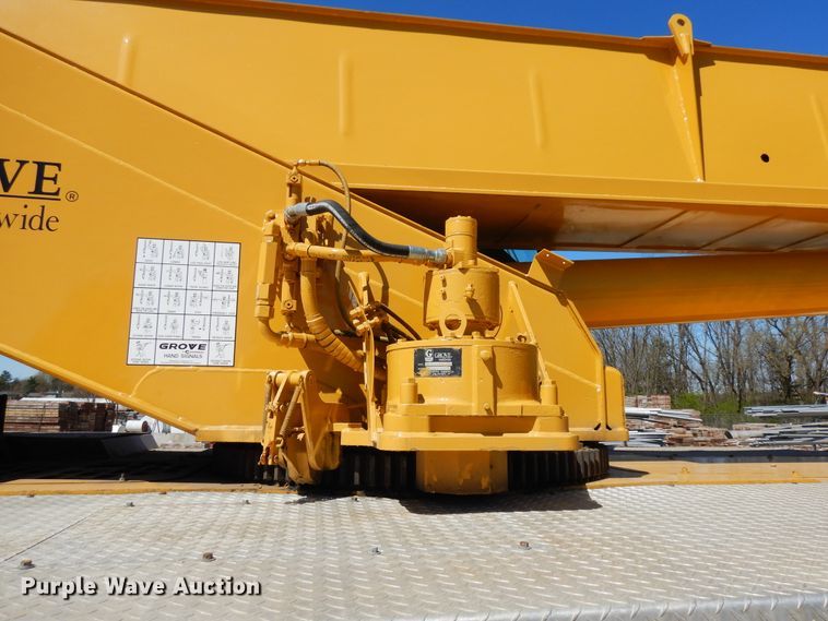 image for item DF5337 1998 Grove RT600C crane