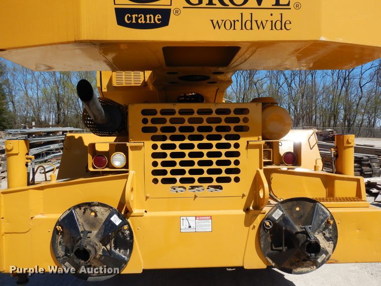 image for item DF5337 1998 Grove RT600C crane