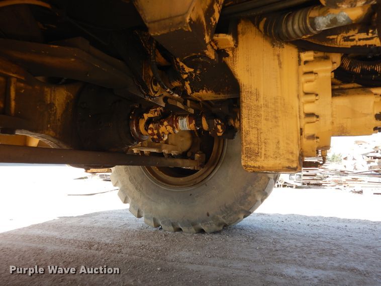 image for item DF5337 1998 Grove RT600C crane