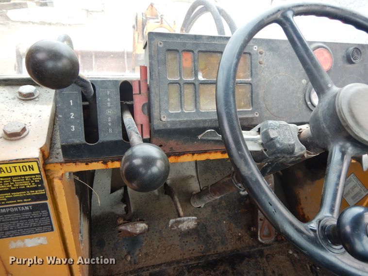 image for item DF5338 Dresser 515B  wheel loader