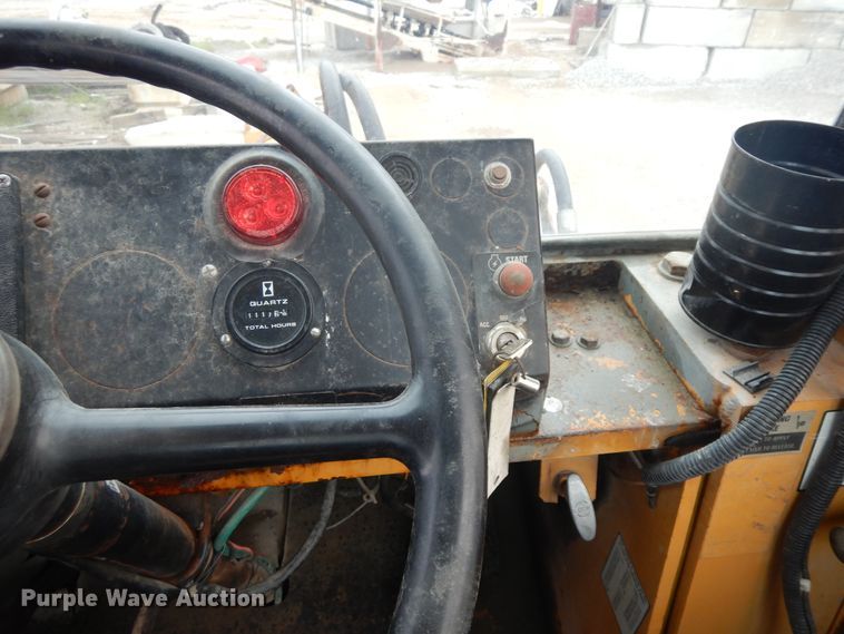 image for item DF5338 Dresser 515B  wheel loader