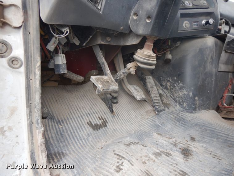 image for item DF5339 1995 Ford L9000 ready mix truck