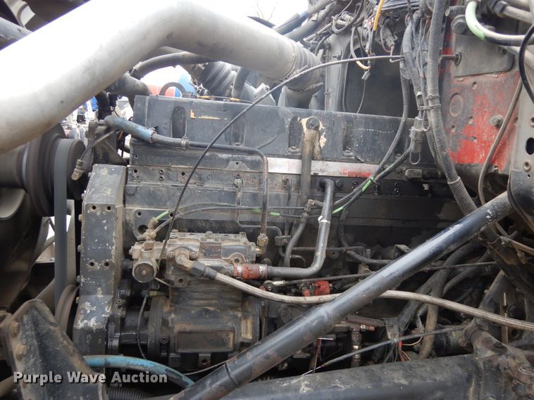 image for item DF5339 1995 Ford L9000 ready mix truck