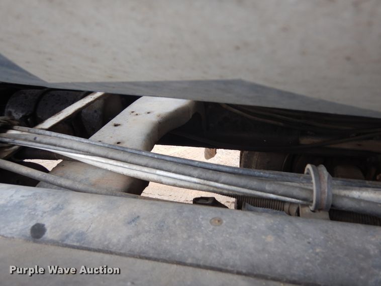 image for item DF5339 1995 Ford L9000 ready mix truck