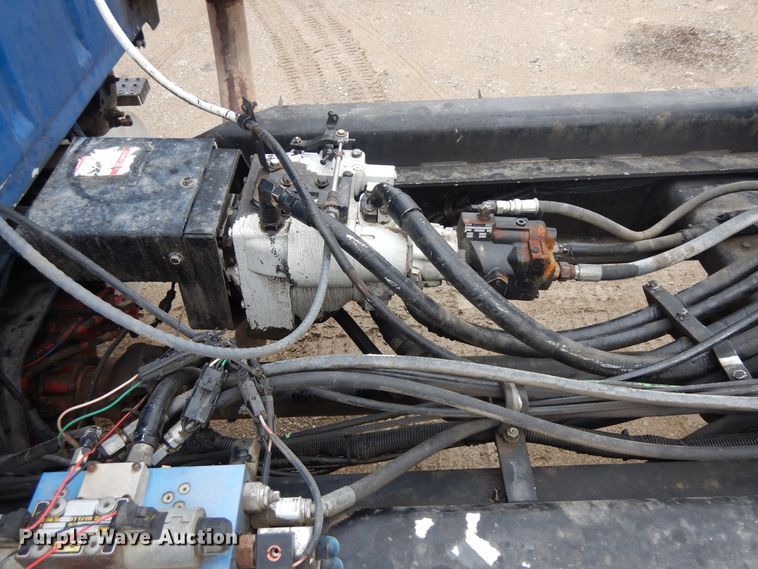 image for item DF5339 1995 Ford L9000 ready mix truck