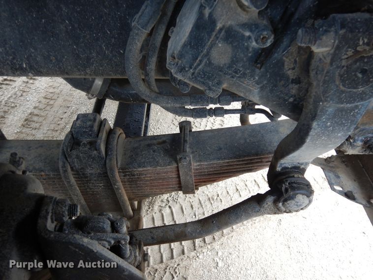 image for item DF5339 1995 Ford L9000 ready mix truck