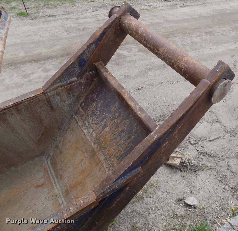 image for item DG2579 (2) trench boxes