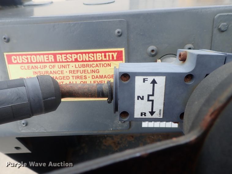 image for item DG3104 2007 Mustang 642  telehandler