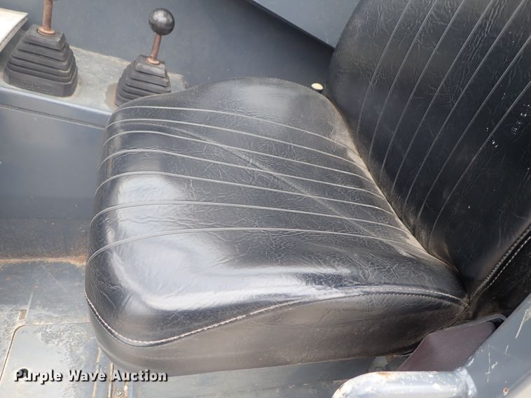 image for item DG3104 2007 Mustang 642  telehandler