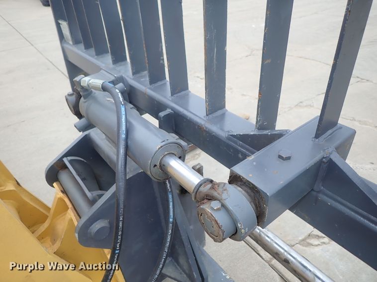 image for item DG3104 2007 Mustang 642  telehandler