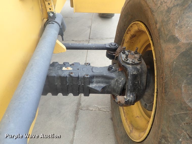 image for item DG3104 2007 Mustang 642  telehandler