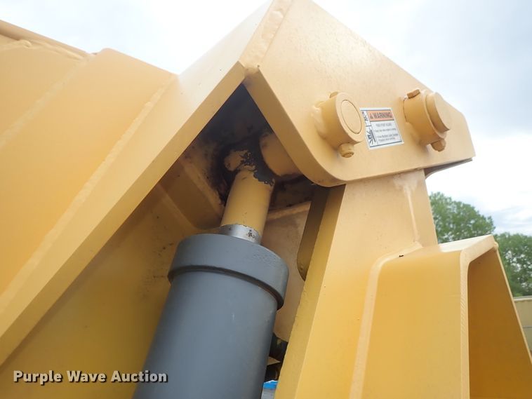 image for item DG3104 2007 Mustang 642  telehandler