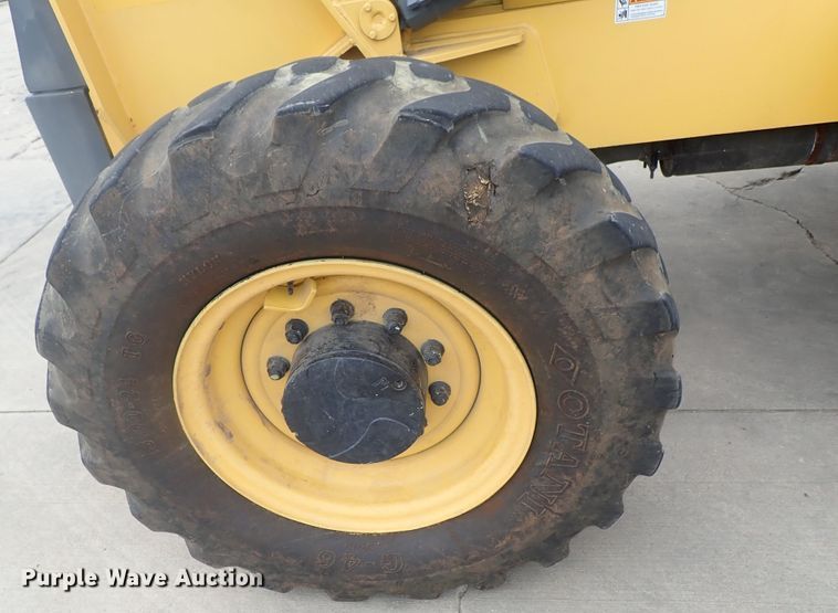 image for item DG3104 2007 Mustang 642  telehandler