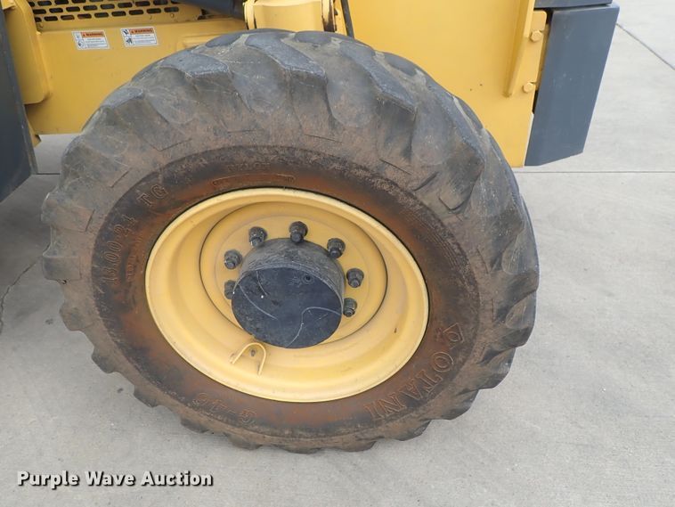 image for item DG3104 2007 Mustang 642  telehandler