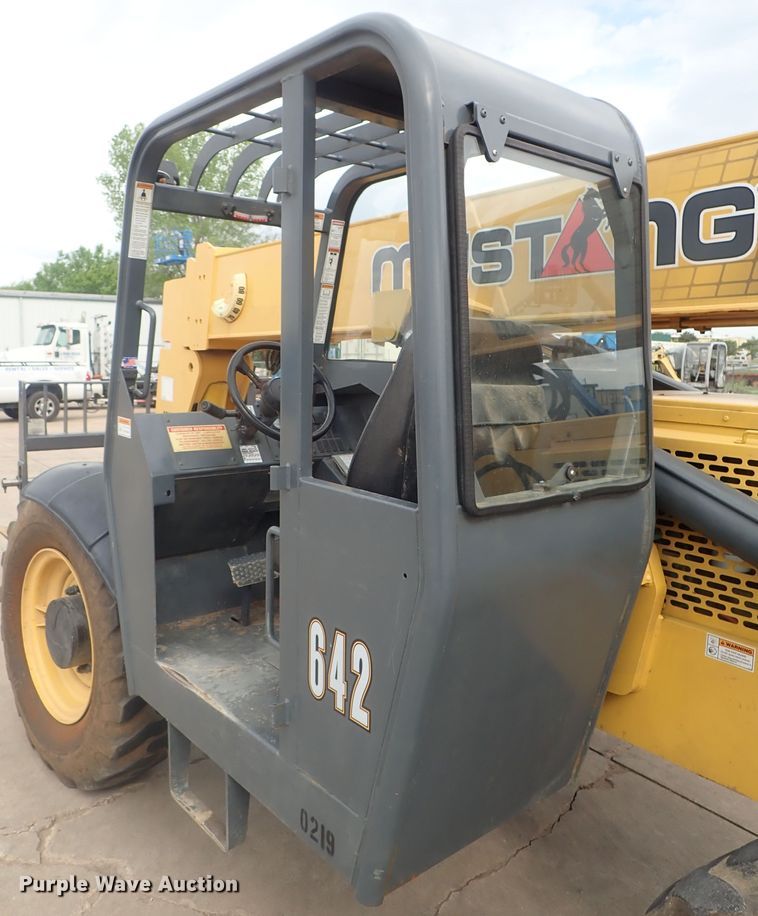 image for item DG3104 2007 Mustang 642  telehandler