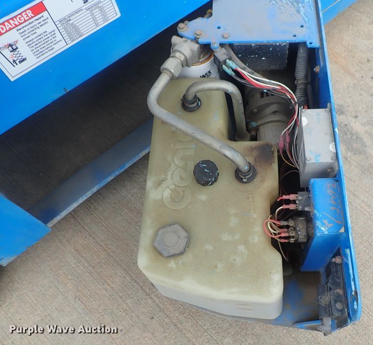 image for item DG3107 2007 Genie GS-2646  scissor lift