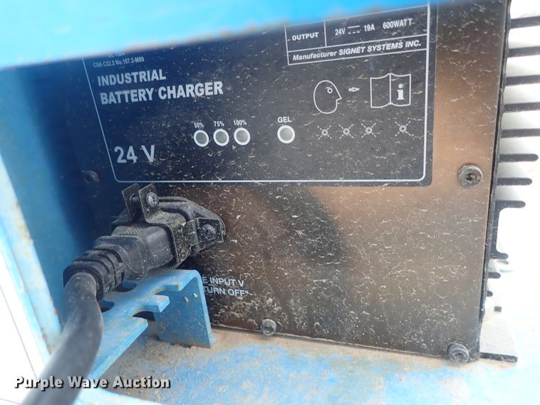 image for item DG3107 2007 Genie GS-2646  scissor lift