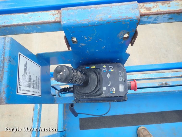 image for item DG3107 2007 Genie GS-2646  scissor lift