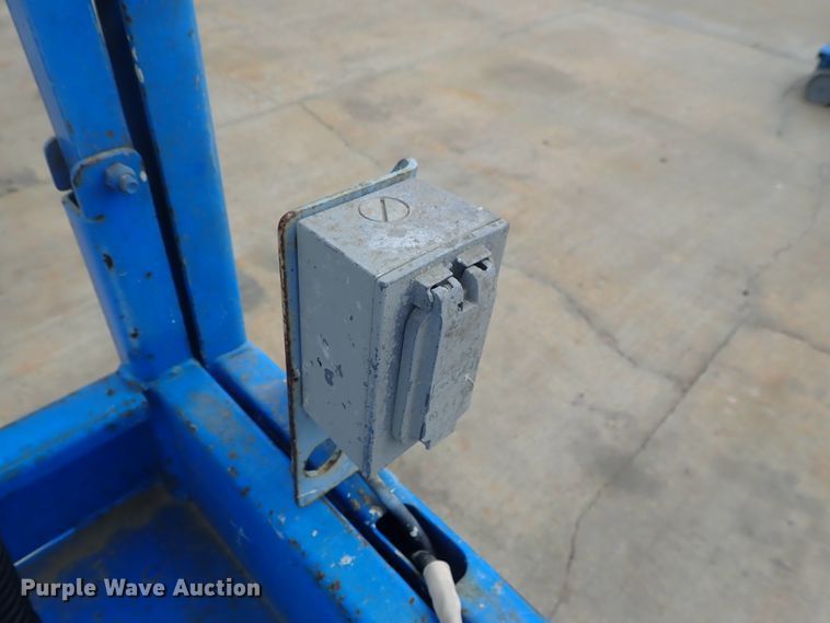 image for item DG3107 2007 Genie GS-2646  scissor lift