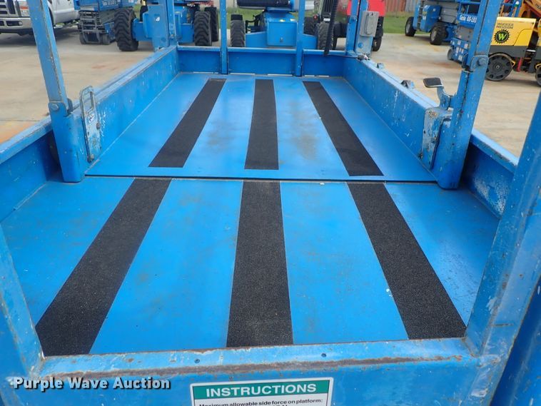 image for item DG3107 2007 Genie GS-2646  scissor lift