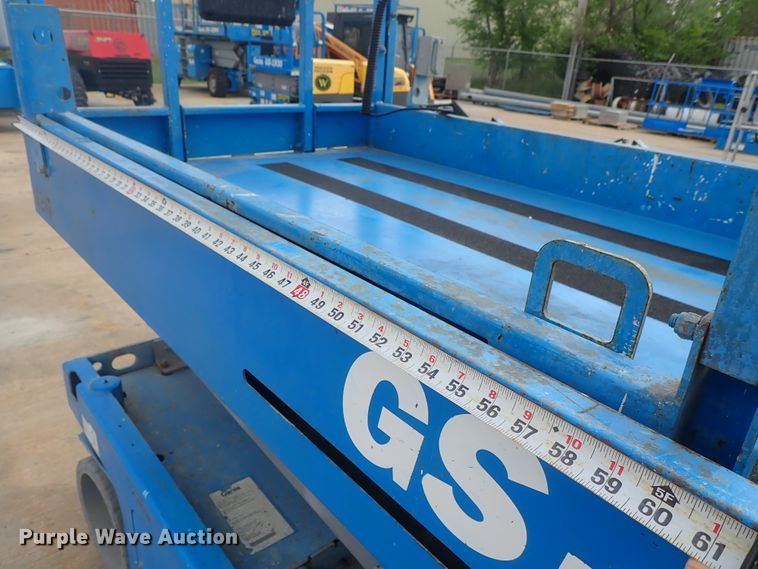 image for item DG3107 2007 Genie GS-2646  scissor lift