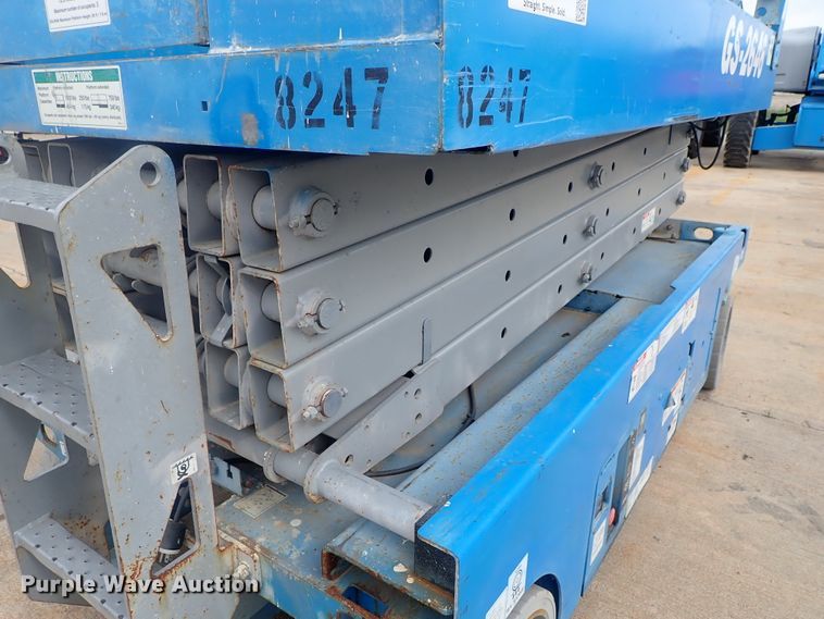 image for item DG3107 2007 Genie GS-2646  scissor lift