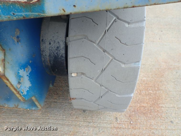 image for item DG3107 2007 Genie GS-2646  scissor lift