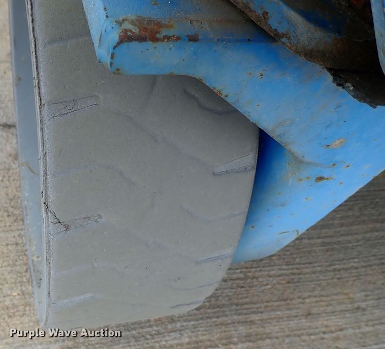 image for item DG3107 2007 Genie GS-2646  scissor lift