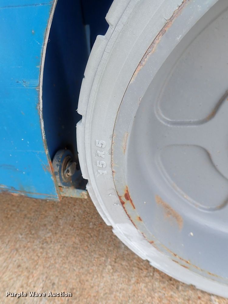 image for item DG3107 2007 Genie GS-2646  scissor lift