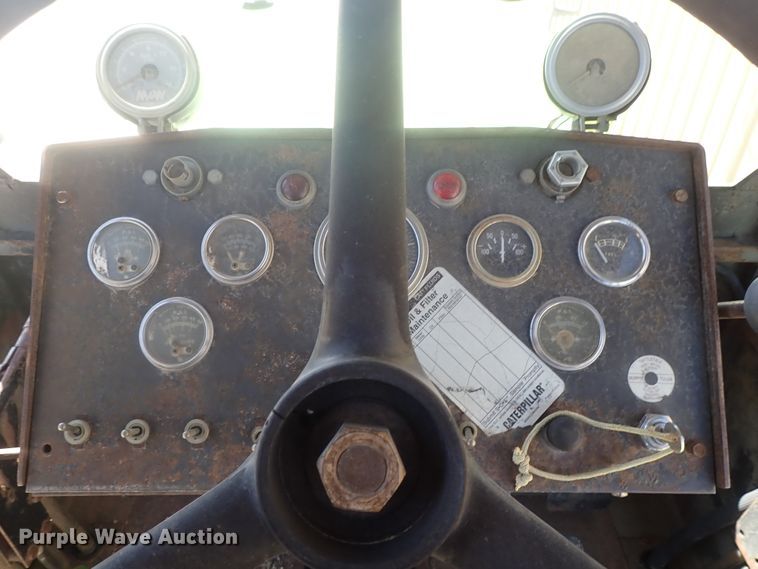 image for item DG3151 Steiger Bearcat II 4WD tractor