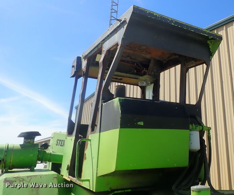 image for item DG3151 Steiger Bearcat II 4WD tractor