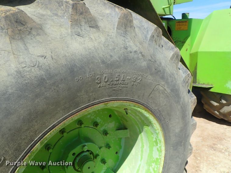 image for item DG3151 Steiger Bearcat II 4WD tractor