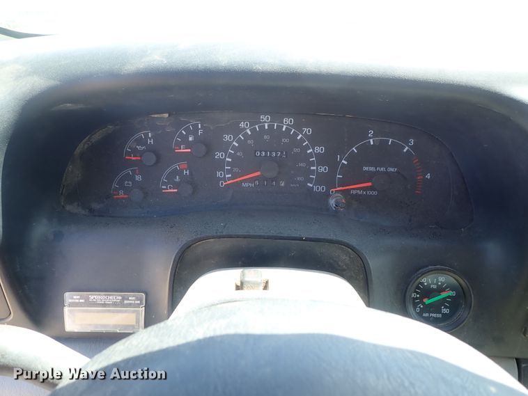 image for item DG3152 2004 Ford F750 crane truck