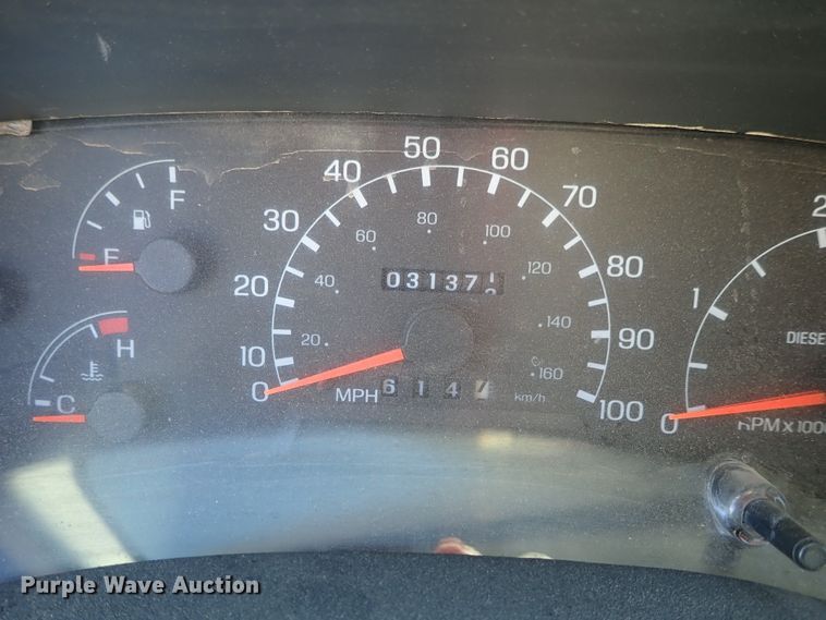 image for item DG3152 2004 Ford F750 crane truck