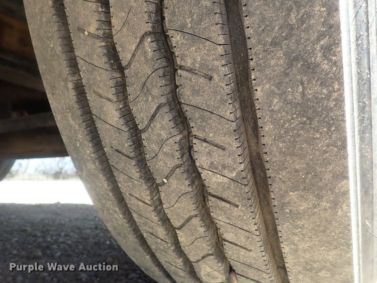 image for item DG3152 2004 Ford F750 crane truck