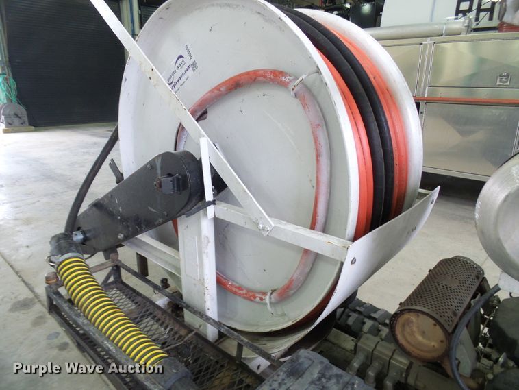 image for item DG5655 2011 3T Equipment Prowler sewer jetter