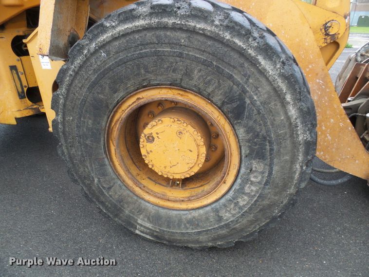 image for item DG5656 2000 Case 721C  wheel loader