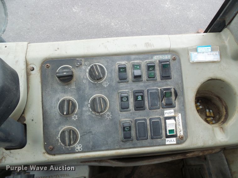 image for item DG5656 2000 Case 721C  wheel loader