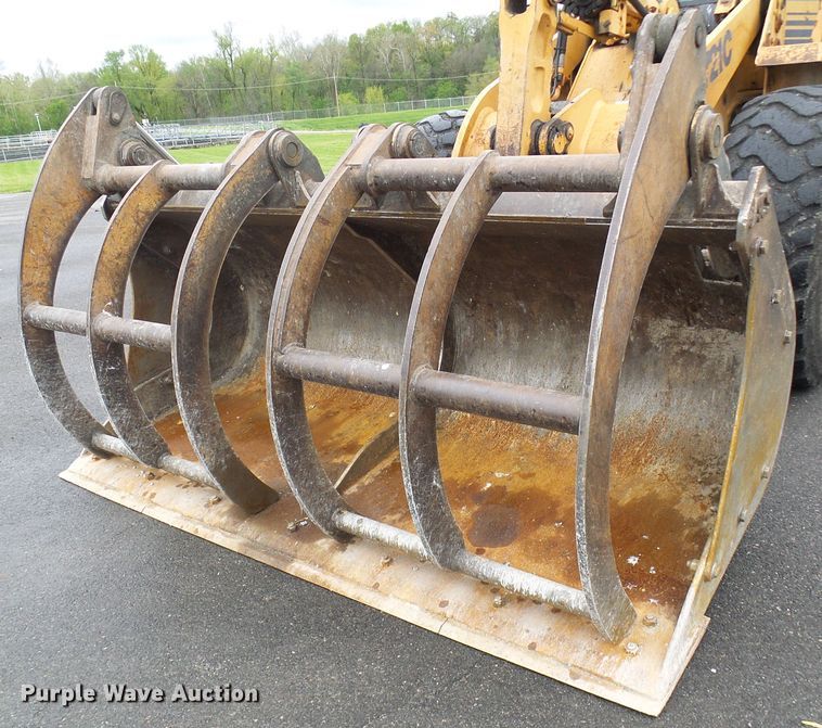 image for item DG5657 ACS 9'W grapple bucket